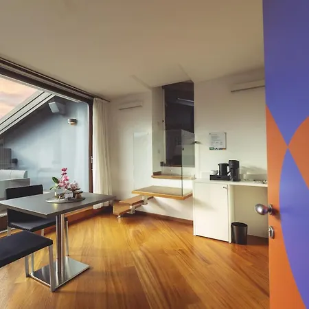 Soul Of Vicolo Del Vò Bed & Breakfast Trento