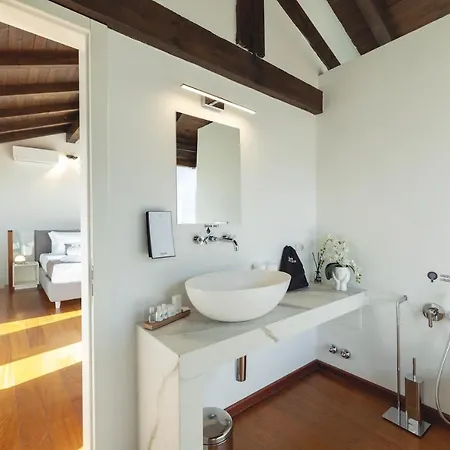 Soul Of Vicolo Del Vò Bed & Breakfast 4*