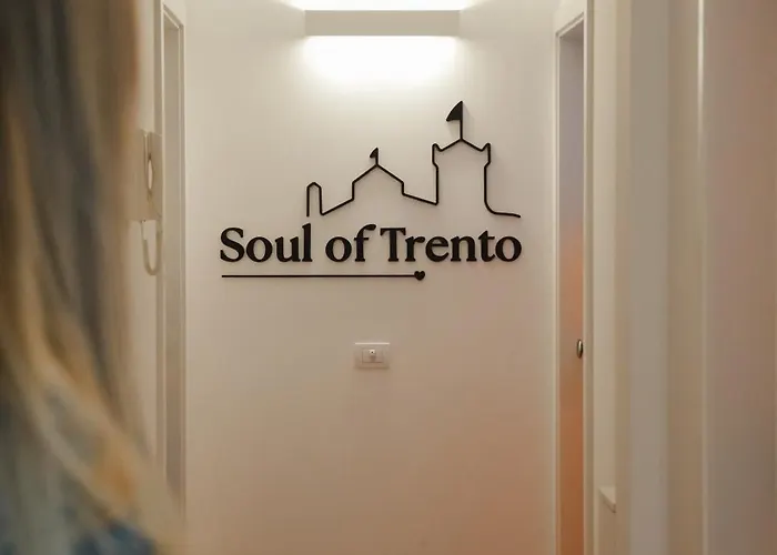 Alojamento de Acomodação e Pequeno-almoço Soul Of Vicolo Del Vo' 4*